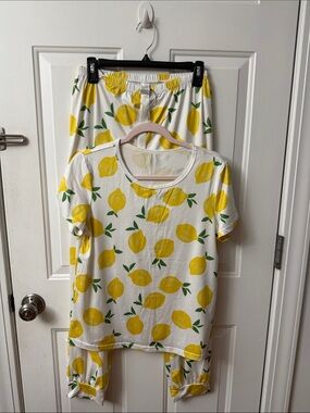 Women’s Lemon Print Pajama Set - White & Yellow